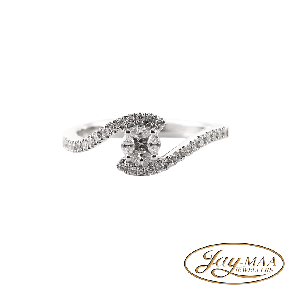 Jewellery-Ad-Social-Media-Jay-Maa-Jewellers-Love-Swirl-White-Gold-Diamond-Ring-1